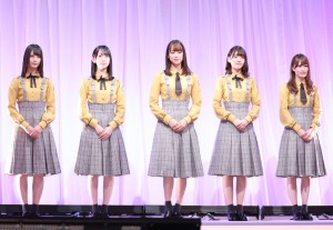 「Yahoo!検索大賞 2019」発表会に登場した日向坂46