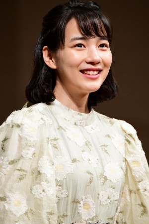 映画『この世界の(さらにいくつもの)片隅に』スペシャルライブ付き特別試写会に登場した、のん