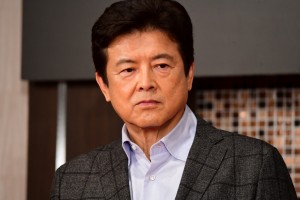 『AI崩壊』完成報告会見に登場した三浦友和
