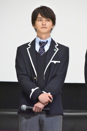 映画『シグナル100』完成披露会見に登場した瀬戸利樹