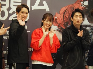 『飛龍伝2020』囲み取材に登場した(左から)味方良介、菅井友香、石田明