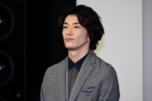 よるドラ『伝説のお母さん』完成会見に登場した玉置玲央
