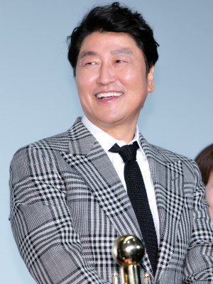 主演ソン・ガンホ来日! 映画『パラサイト 半地下の家族』舞台あいさつに出席