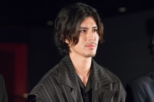 映画『劇場』完成記念イベントに登場した寛 一 郎