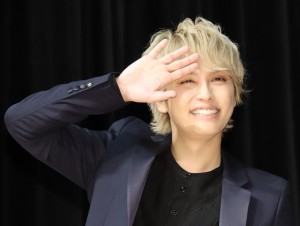 手越祐也緊急記者会見の様子