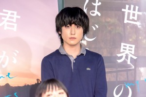 映画『君が世界のはじまり』完成記念トークイベントに登場した小室ぺい