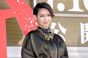 映画『銃2020』完成発表記者会見に登場した日南響子