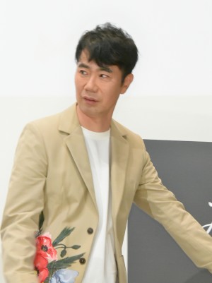 映画『みをつくし料理帖』完成披露試写会に登場した藤井隆