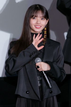 映画『映像研には手を出すな!』公開記念前夜祭舞台あいさつに登場した乃木坂46・齋藤飛鳥