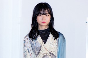 映画『小説の神様 君としか描けない物語』イベントに登場した莉子