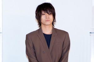 映画『小説の神様 君としか描けない物語』イベントに登場した佐藤流司