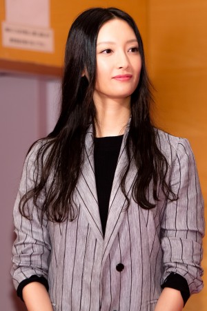 ドラマ『七人の秘書』制作発表記者会見に登場した菜々緒