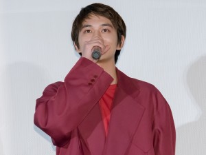 映画『とんかつDJアゲ太郎』初日舞台あいさつに登場した北村匠海