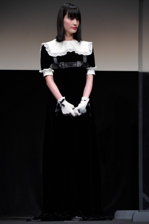 第33回東京国際映画祭 「TOKYOプレミア2020」部門『私をくいとめて』舞台あいさつに登場した橋本愛