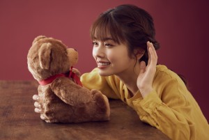 土曜ナイトドラマ『モコミ~彼女ちょっとヘンだけど~』主演を務める小芝風花