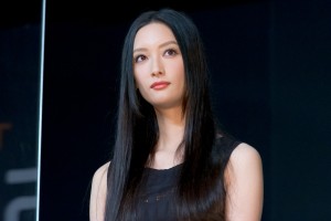 「SIXPAD HOME GYM」記念イベントに登場した菜々緒