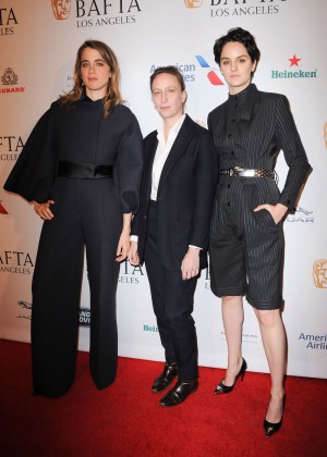 (左から)映画『燃ゆる女の肖像』のアデル・エネル、セリーヌ・シアマ監督、ノエミ・メルラン