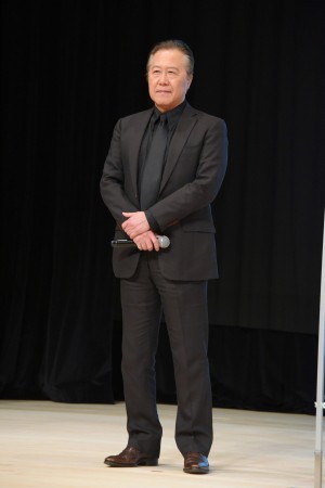 映画『哀愁しんでれら』完成報告会に登場した石橋凌