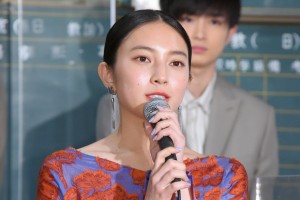 実写版『ホリミヤ』完成記念生配信イベントに登場した久保田紗友