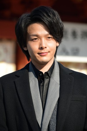 映画『ファーストラヴ』公開直前イベントに登場した中村倫也