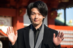 映画『ファーストラヴ』公開直前イベントに登場した中村倫也