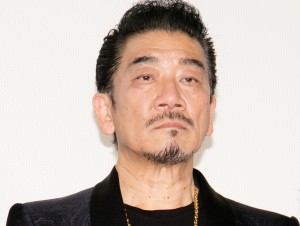 映画『痛くない死に方』初日舞台あいさつに登壇した、宇崎竜童