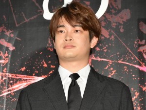 映画『砕け散るところを見せてあげる』完成報告舞台あいさつに登場した井之脇海
