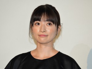 映画『NO CALL NO LIFE』完成披露舞台あいさつに登場した優希美青