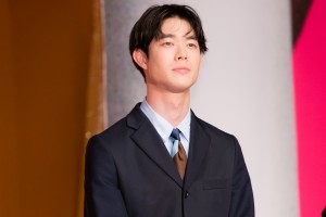 映画『騙し絵の牙』騙し合い開幕式に登場した宮沢氷魚