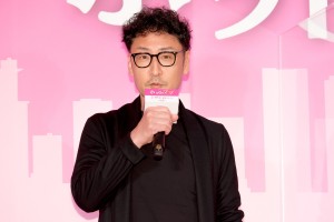 ドラマ『ホットママ』配信前日イベントに登場した宮脇亮監督