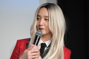 ドラマ『賭ケグルイ双』完成報告イベントに登場した長井短