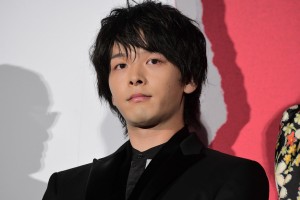 映画『騙し絵の牙』公開前夜祭に登場した中村倫也