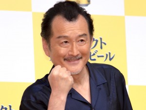 「パーフェクトサントリービール」新CM発表会に登場した吉田鋼太郎