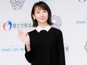世界禁煙デー記念イベントに登場した波瑠