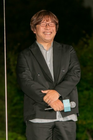 映画『夏への扉 -キミのいる未来へ-』公開記念イベントに登場した三木孝浩監督
