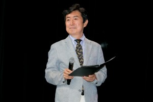 映画『ゴジラvsコング』ジャパンプレミアイベントでMCを務めた笠井信輔アナウンサー
