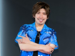 『ワイルド・スピード/ジェットブレイク』ブチ上げイベントに登壇したEXIT・りんたろー。