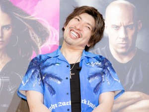 『ワイルド・スピード/ジェットブレイク』ブチ上げイベントに登壇したEXIT・りんたろー。