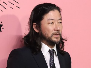 「Gucci Garden Archetypes」展 フォトコールに登場した浅野忠信