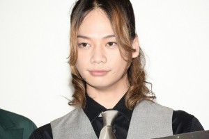 映画『テン・ゴーカイジャー』完成披露舞台あいさつに登場した池田純矢