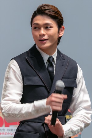 眞栄田郷敦、日経トレンディ「2021年ヒット商品ベスト30」「2022年ヒット予測30」先行発表会に登場