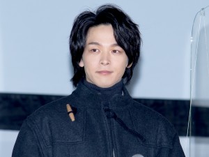 ドラマ『No Activity/本日も異状なし』配信記念ドライブインシアター イベントに登場した中村倫也