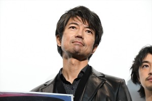 仲村トオル、映画『愛のまなざしを』公開記念舞台あいさつに登場