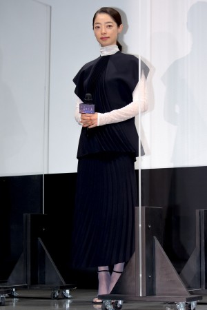 映画『ずっと独身でいるつもり?』完成披露試写会に登場した市川実和子