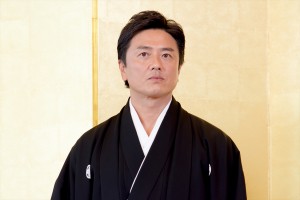 原田龍二、『別れない理由』発売記念神前結婚式&記者会見に登場