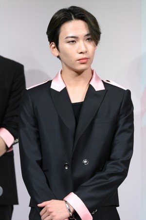 川尻蓮、「YSL BEAUTY 新作リップ発売&JO1ジャパン アンバサダー就任会見」に登場