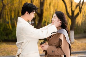 『プラチナの恋人たち』中国トップスターのヤン・ヤン&ディリラバが初共演!