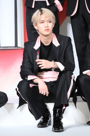 白岩瑠姫、「YSL BEAUTY 新作リップ発売&JO1ジャパン アンバサダー就任会見」に登場