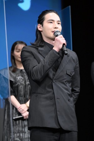 岡田健史、映画『死刑にいたる病』完成披露試写会に登場