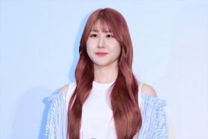 Little Glee Monster・かれん、映画『はい、泳げません』公開記念舞台挨拶に登場